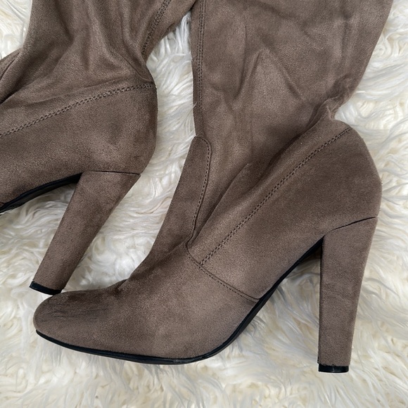 Steve Madden Taupe Over the Knee Boots Size 8 M - Picture 3 of 8
